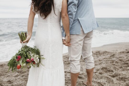 bellissimi-sposi-in-spiaggia-matrimonio